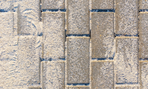 Filling gaps with polymeric sand